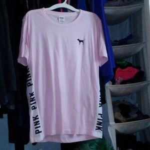 Vs pink tee shirt.